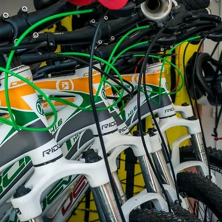 Near Sea & Beaches With Heated Pool & Bbq Orebić