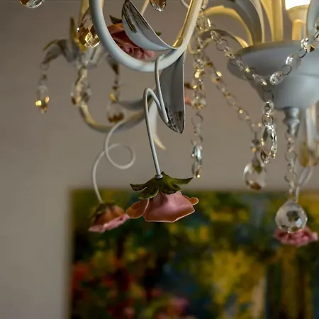 Near Sea & Beaches With Heated Pool & Bbq Willa