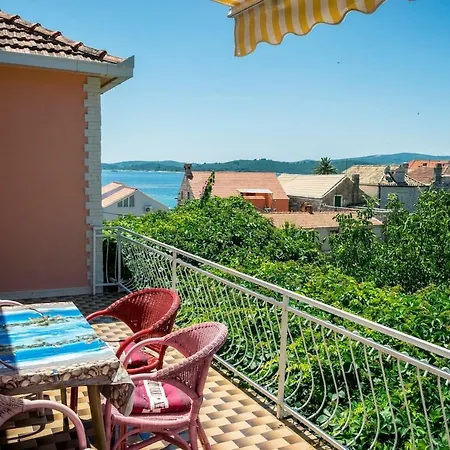 Near Sea & Beaches With Heated Pool & Bbq Willa *
