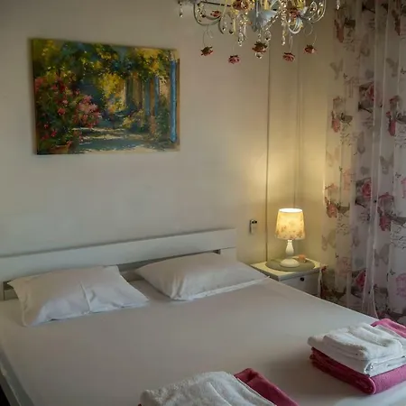 Near Sea & Beaches With Heated Pool & Bbq * Orebić