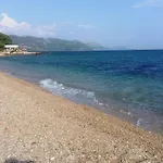 Near Sea & Beaches With Heated Pool & Bbq *
