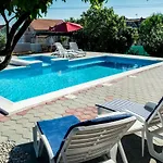 Near Sea & Beaches With Heated Pool & Bbq فيلة *