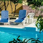 Near Sea & Beaches With Heated Pool & Bbq * أوروبيتش