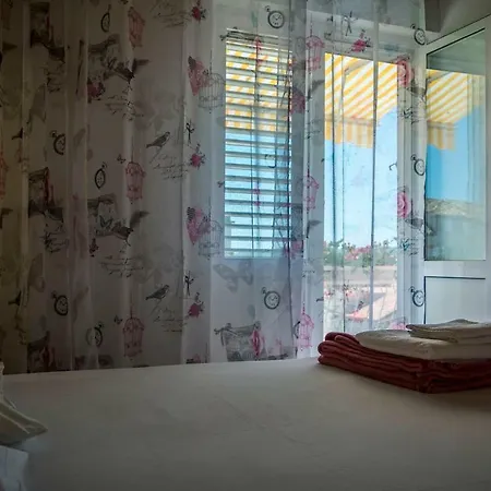 Near Sea & Beaches With Heated Pool & Bbq Villa *