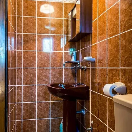 Near Sea & Beaches With Heated Pool & Bbq Villa *