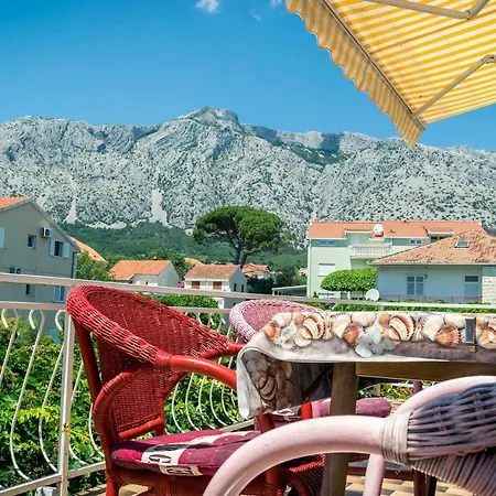 Villa Near Sea & Beaches With Heated Pool & Bbq Orebic