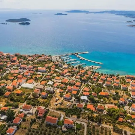 Near Sea & Beaches With Heated Pool & Bbq Villa