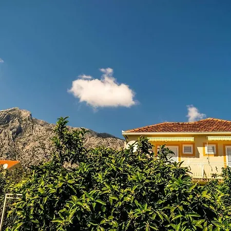 Near Sea & Beaches With Heated Pool & Bbq *